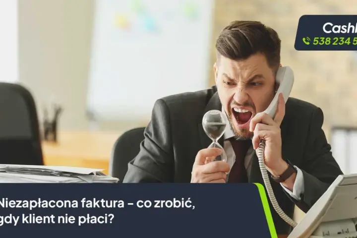 Zirytowany mężczyzna trzyma klepsydrę, dzwoniąc do firmy CashFix. Długi firmy mogą być frustrujące.